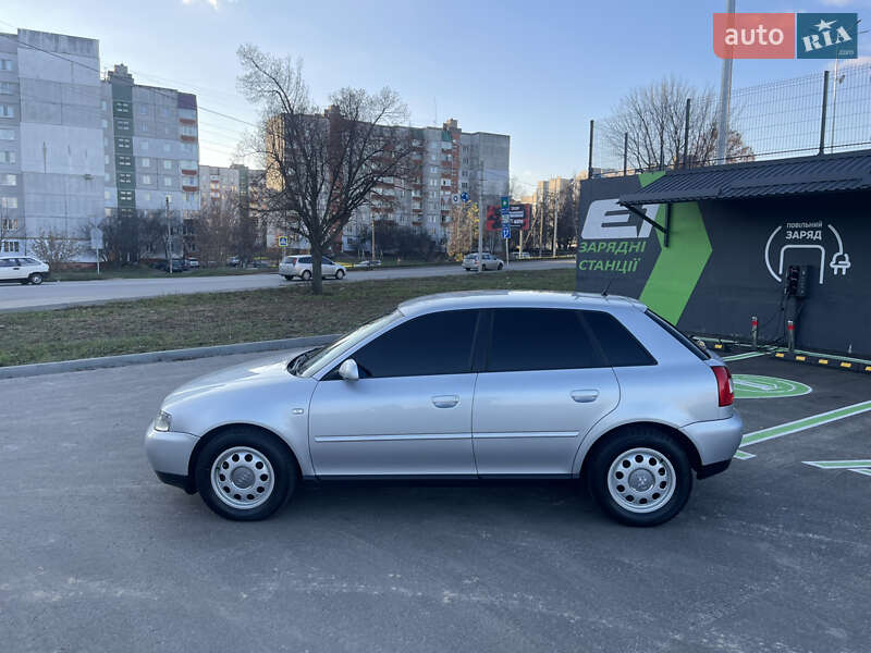 Хэтчбек Audi A3 2001 в Чернигове