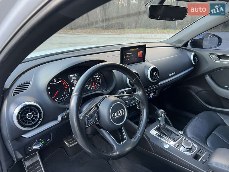 Седан Audi A3 2016 в Києві