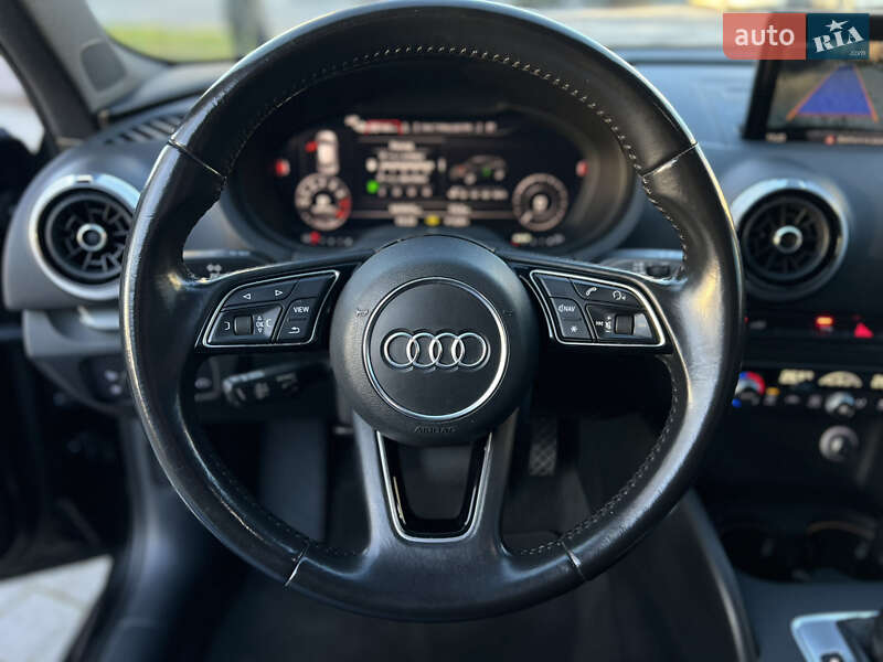 Хэтчбек Audi A3 2017 в Львове