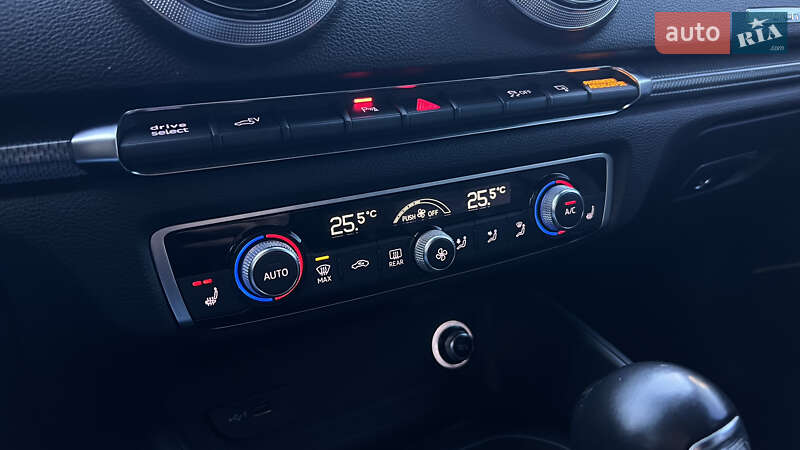 Хэтчбек Audi A3 2017 в Львове