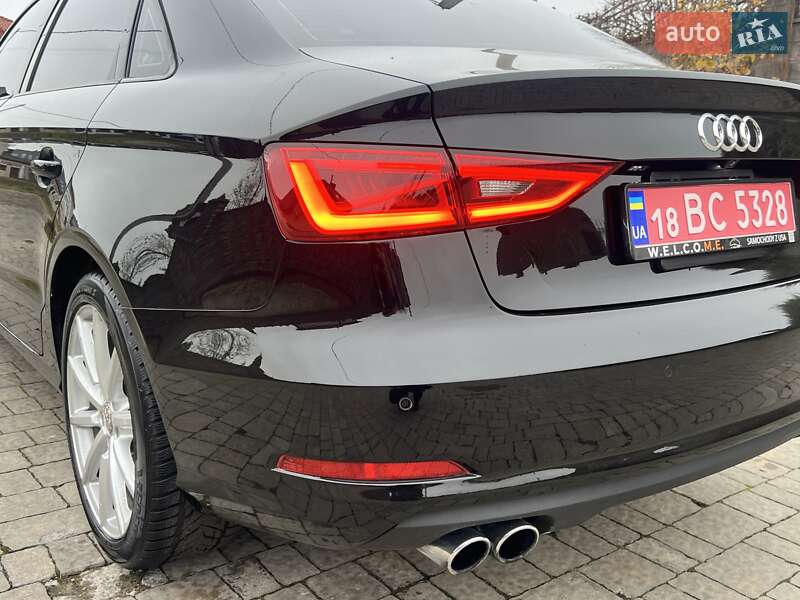 Седан Audi A3 2015 в Рівному