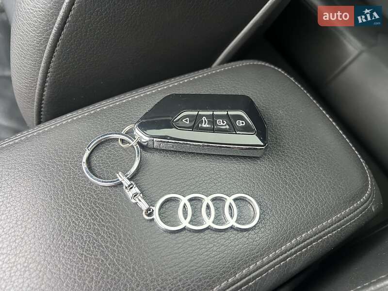 Седан Audi A3 2015 в Рівному