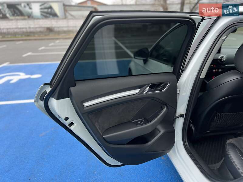 Хетчбек Audi A3 2016 в Києві фото 37 Хетчбек Audi A3 2016 в Києві