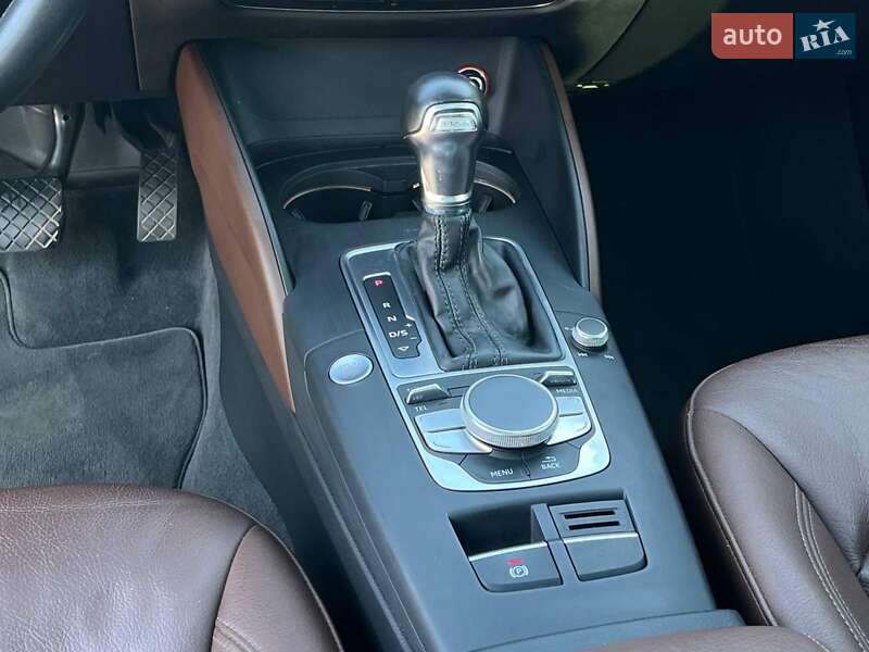 Хэтчбек Audi A3 2016 в Львове