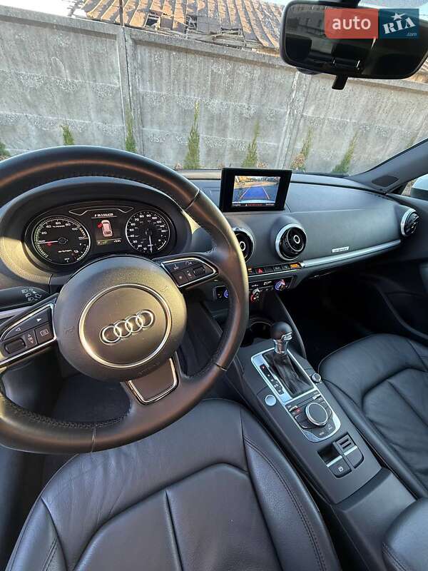 Хетчбек Audi A3 2016 в Ірпені