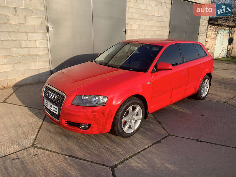 Хэтчбек Audi A3 2006 в Кривом Роге фото 5 Хэтчбек Audi A3 2006 в Кривом Роге