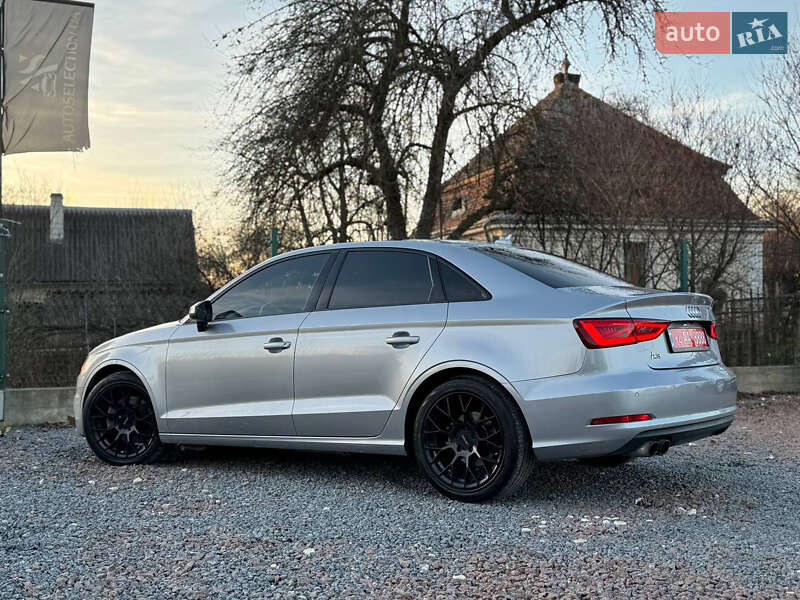 Седан Audi A3 2016 в Дрогобичі