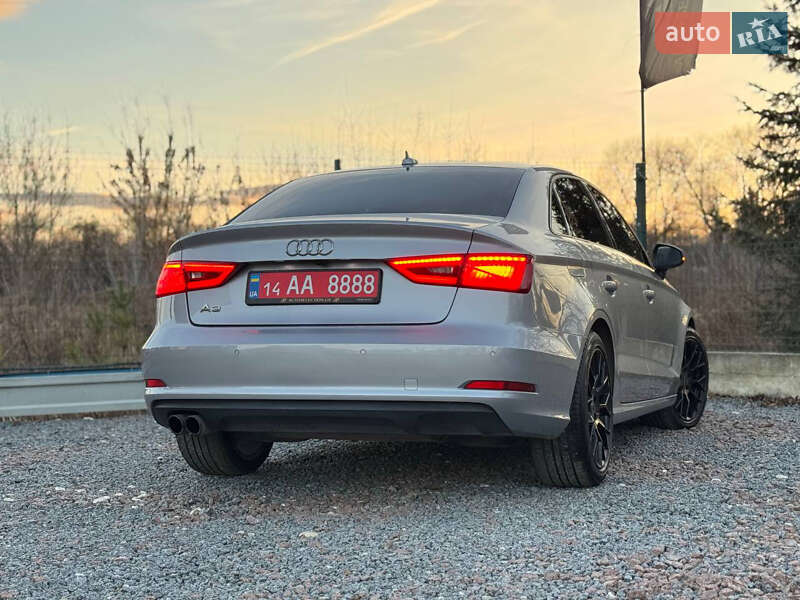 Седан Audi A3 2016 в Дрогобичі