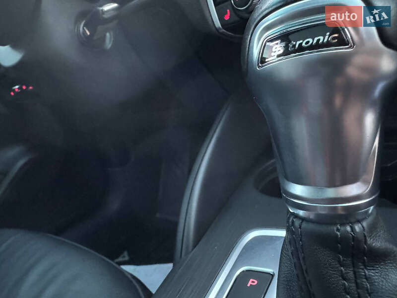 Седан Audi A3 2016 в Дрогобичі