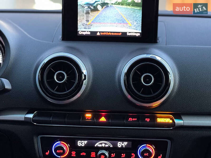 Седан Audi A3 2016 в Дрогобичі