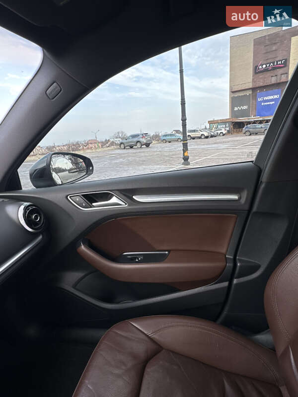 Седан Audi A3 2014 в Харькове