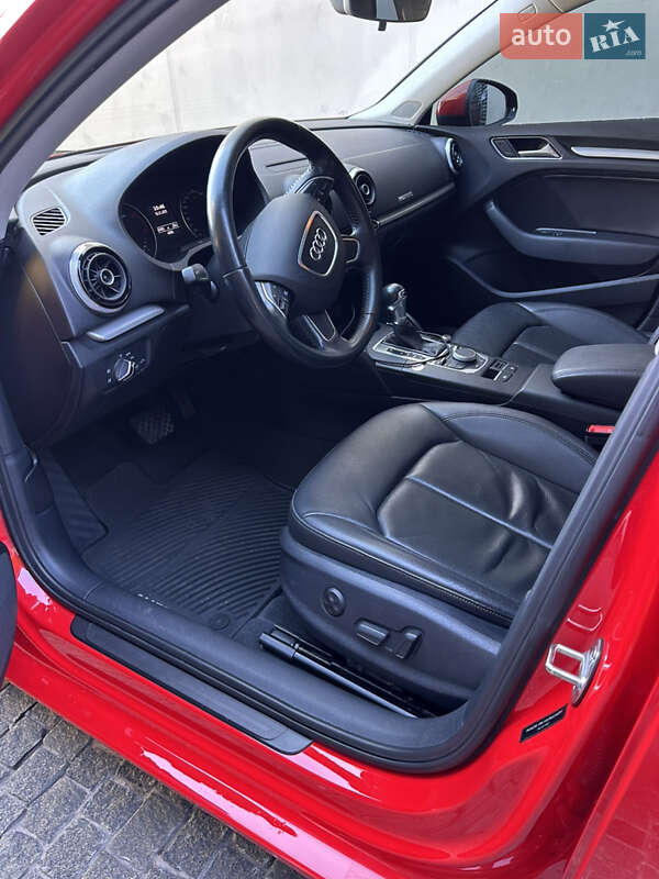 Седан Audi A3 2016 в Днепре