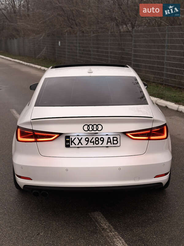 Седан Audi A3 2015 в Запорожье