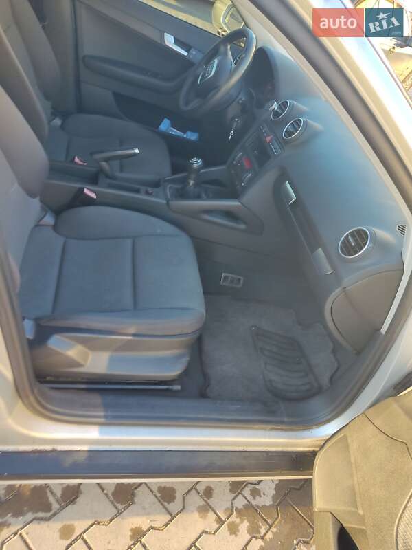 Хэтчбек Audi A3 2004 в Гусятине фото 12 Хэтчбек Audi A3 2004 в Гусятине