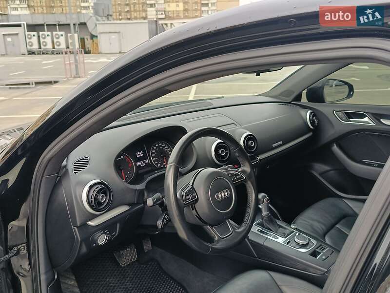 Седан Audi A3 2015 в Києві