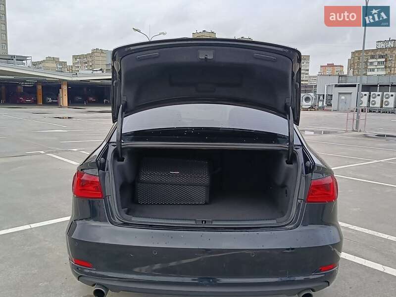 Седан Audi A3 2015 в Києві