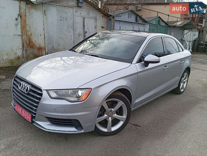 Седан Audi A3 2014 в Києві