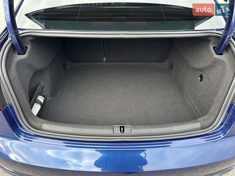 Седан Audi A3 2014 в Харкові