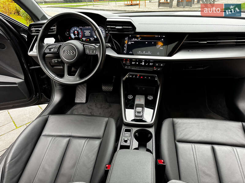 Седан Audi A3 2023 в Киеве