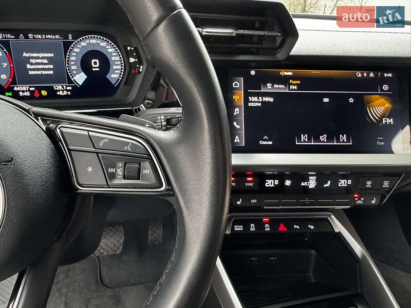 Седан Audi A3 2023 в Киеве