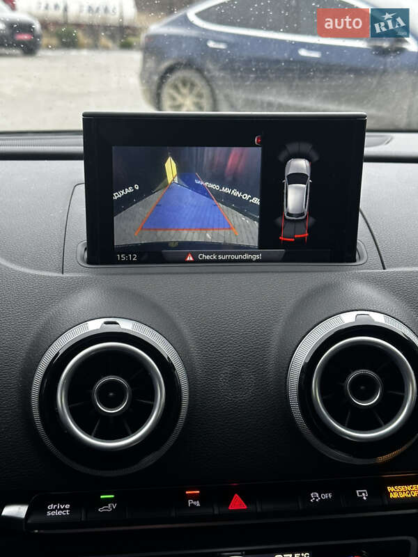 Хэтчбек Audi A3 2016 в Львове