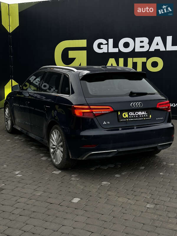 Хэтчбек Audi A3 2016 в Львове