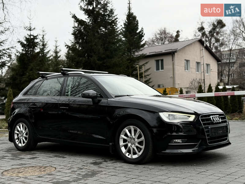 Хетчбек Audi A3 2016 в Львові