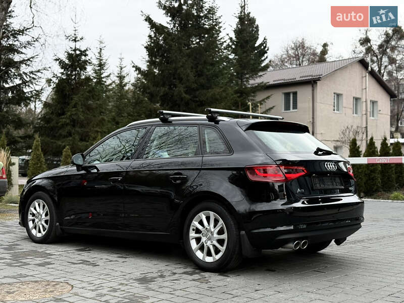 Хетчбек Audi A3 2016 в Львові