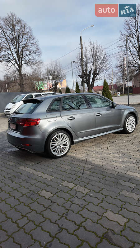 Хэтчбек Audi A3 2018 в Черновцах