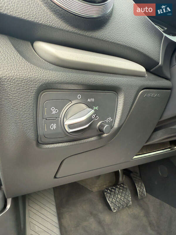 Хэтчбек Audi A3 2018 в Черновцах