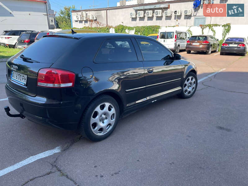 Хэтчбек Audi A3 2003 в Нетешине