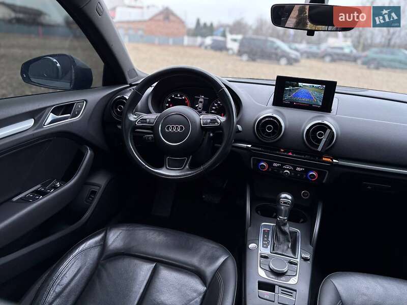 Седан Audi A3 2015 в Коломые