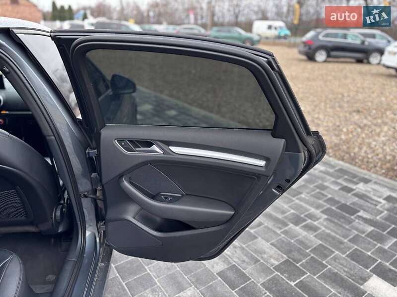 Седан Audi A3 2015 в Коломые