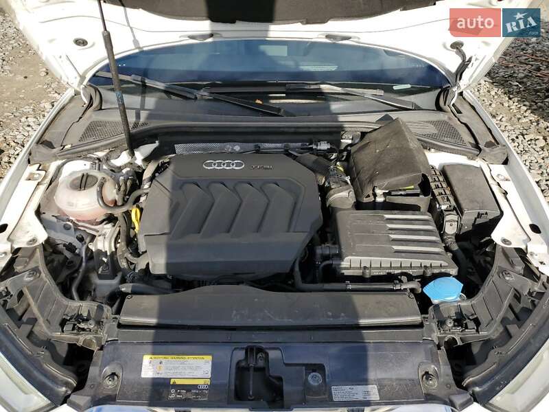 Седан Audi A3 2017 в Черкассах