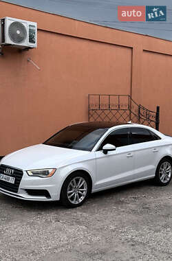 Седан Audi A3 2014 в Смеле