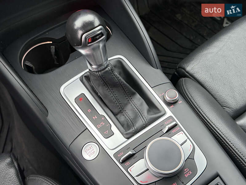 Седан Audi A3 2015 в Києві