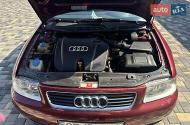 Хетчбек Audi A3 2000 в Миколаєві