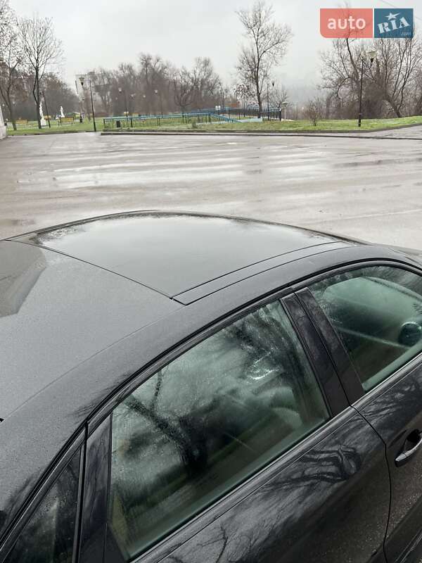 Седан Audi A3 2016 в Кривом Роге