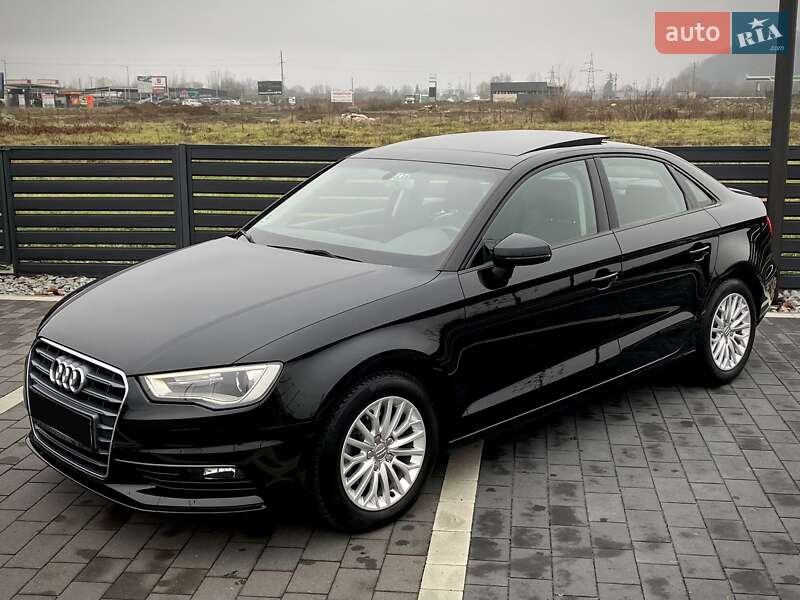 Седан Audi A3 2016 в Мукачево