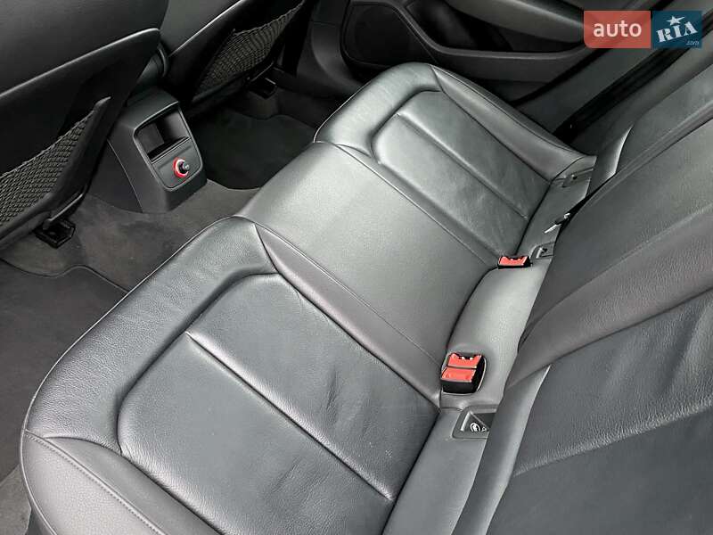 Седан Audi A3 2016 в Мукачево