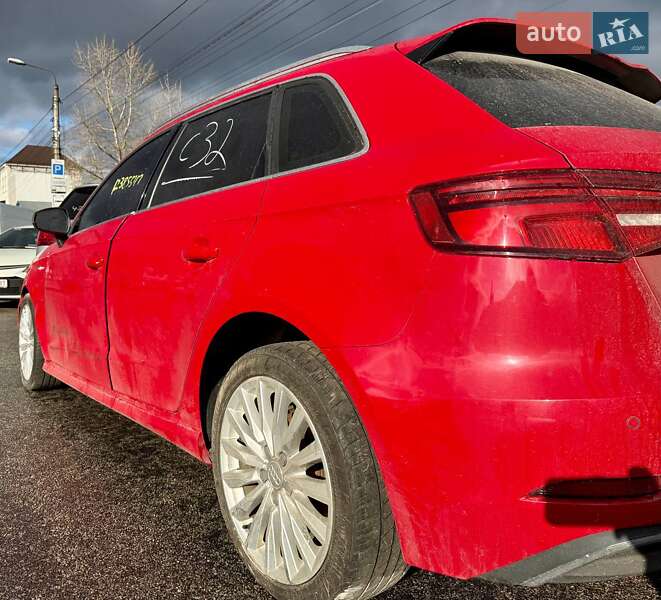 Хэтчбек Audi A3 2018 в Киеве