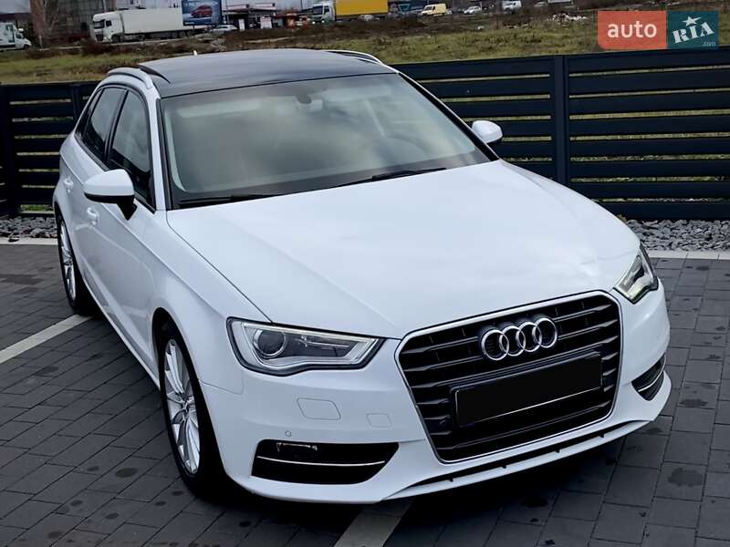 Хэтчбек Audi A3 2016 в Мукачево