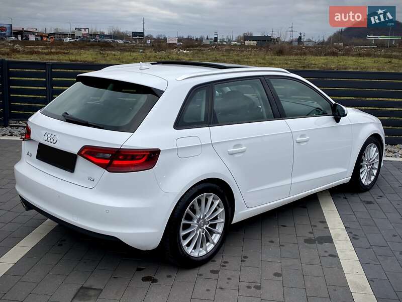 Хэтчбек Audi A3 2016 в Мукачево