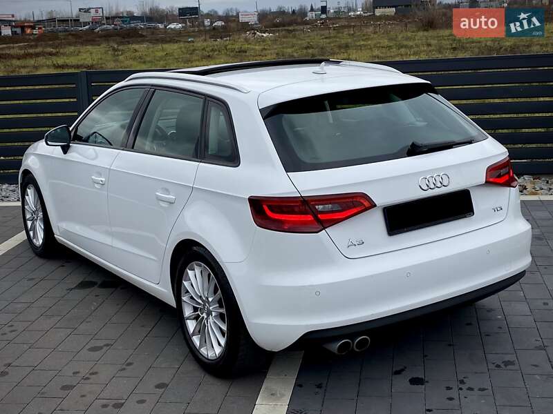 Хэтчбек Audi A3 2016 в Мукачево