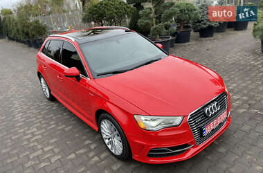 Хэтчбек Audi A3 2015 в Луцке