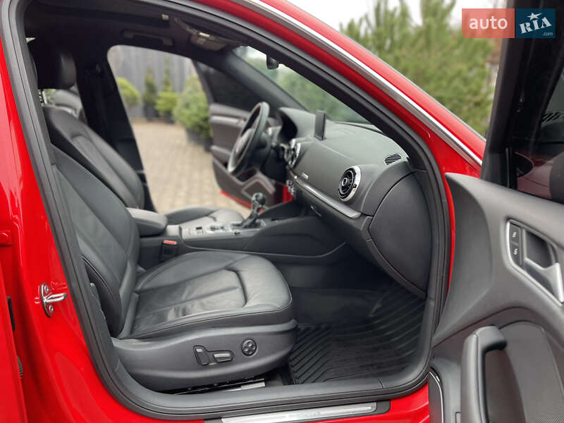 Хэтчбек Audi A3 2015 в Луцке