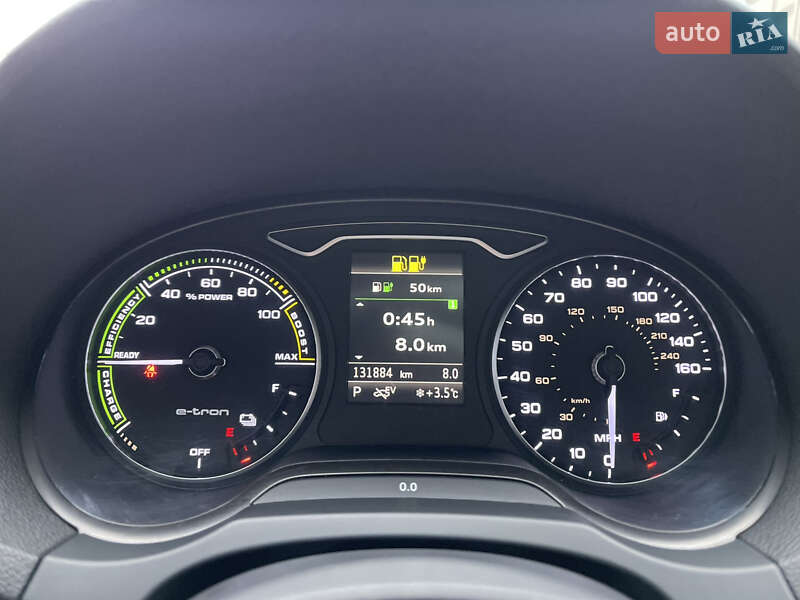 Хэтчбек Audi A3 2015 в Луцке