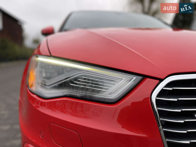 Хэтчбек Audi A3 2015 в Луцке