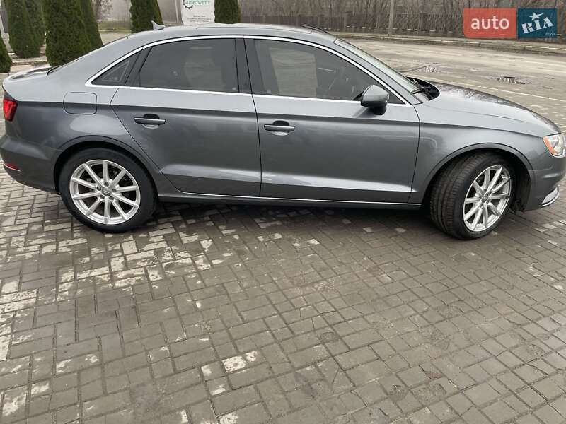 Седан Audi A3 2014 в Умани