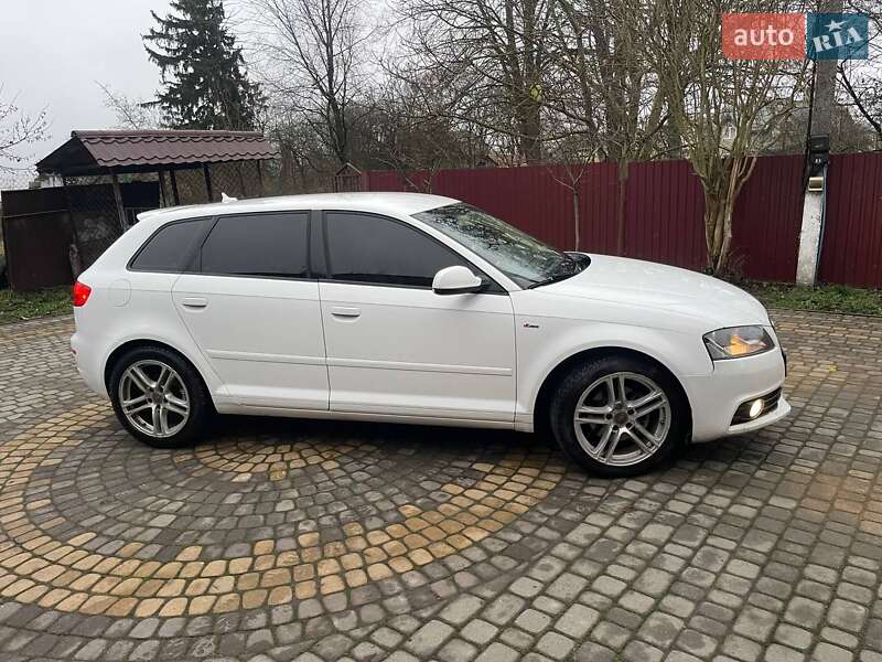 Хэтчбек Audi A3 2012 в Львове фото Хэтчбек Audi A3 2012 в Львове